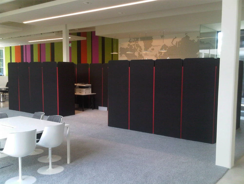 BuzziScreen Modular Freestanding Acoustic Room Divider