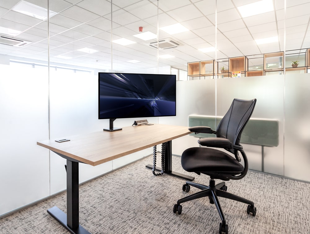 National Technologies Office Height Adjustable Sit Stand Desk with Ergonomic Mesh Chair